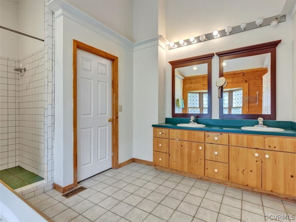 1281 Marlin Road Goochland, VA 23063 - Photo 23 of 48 Owners suite