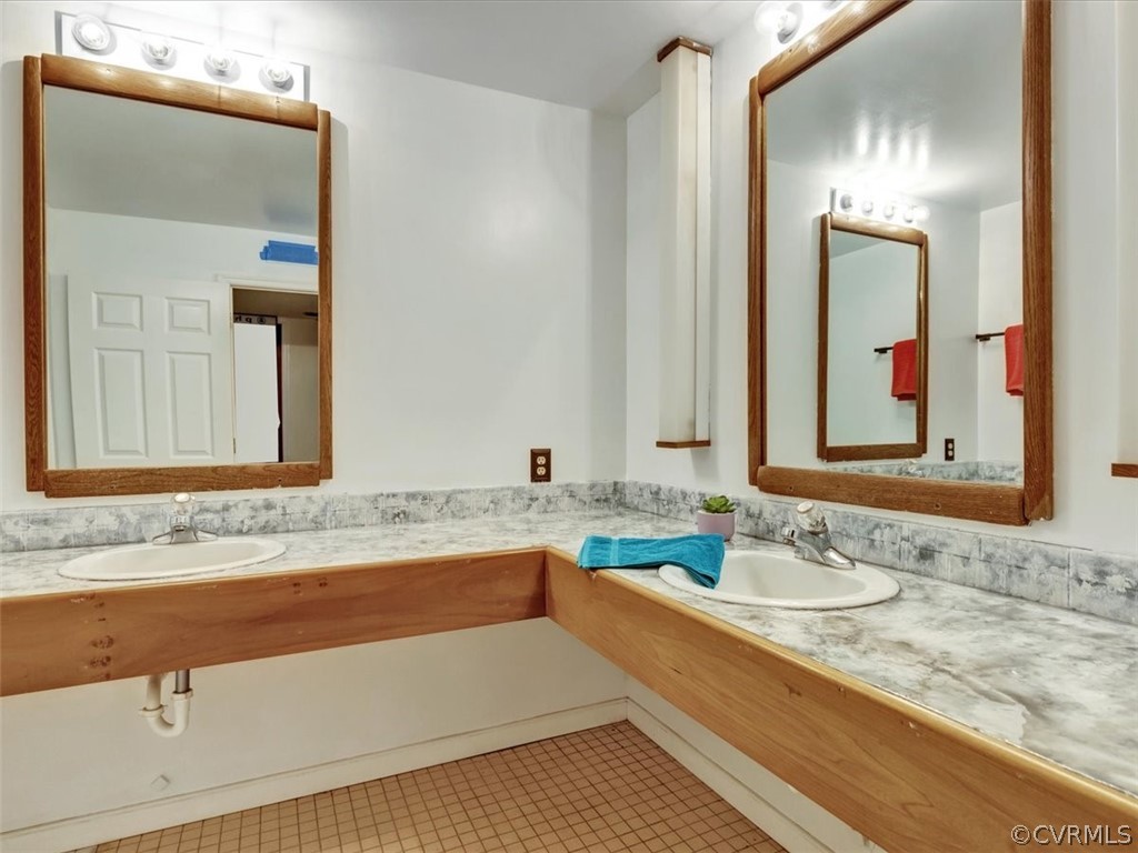 1281 Marlin Road Goochland, VA 23063 - Photo 29 of 48 Full bath
