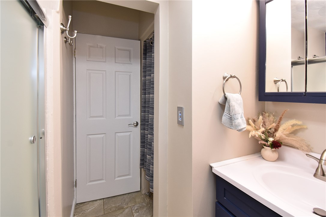 40 Arlee Street Warwick, RI 02889 - Photo 14 of 28 Bathroom