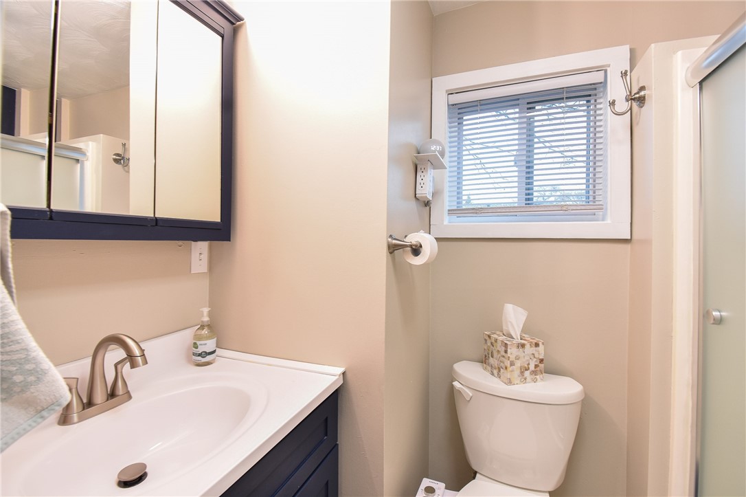 40 Arlee Street Warwick, RI 02889 - Photo 15 of 28 Bathroom