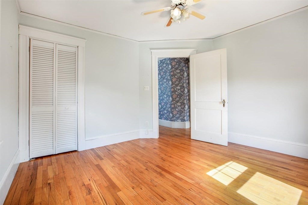 21 Osborne Road Medford, MA 02155 - Photo 18 of 28 Gallery Image 18