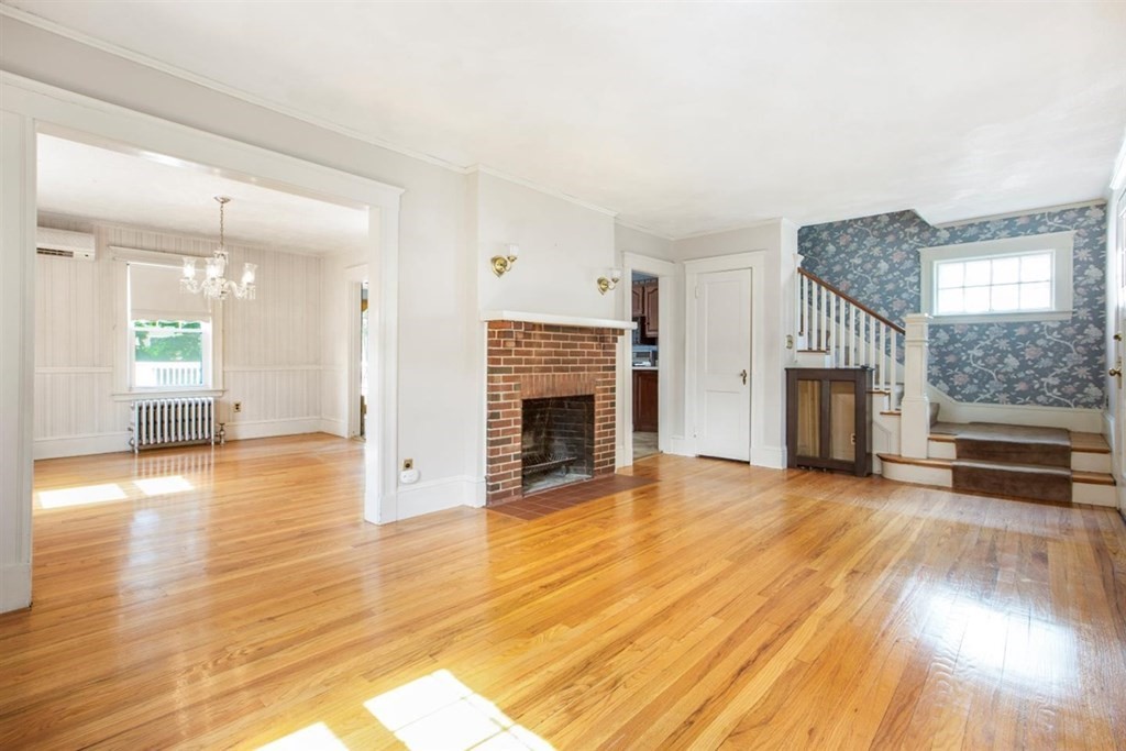 21 Osborne Road Medford, MA 02155 - Photo 6 of 28 Gallery Image 6