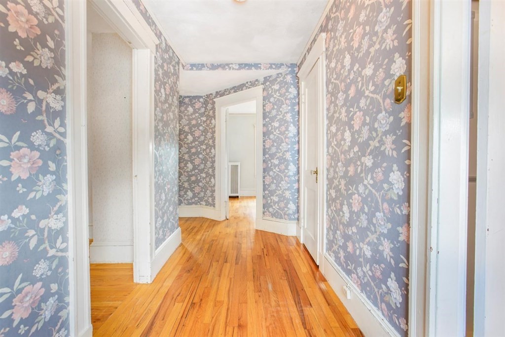 21 Osborne Road Medford, MA 02155 - Photo 10 of 28 Gallery Image 10