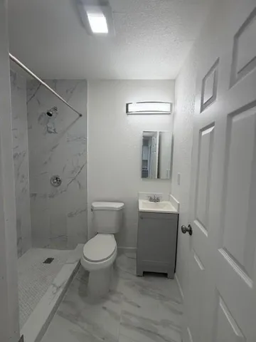 $1,600 | 901 North J Street, Unit 2, Lake Worth Beach, FL 33460