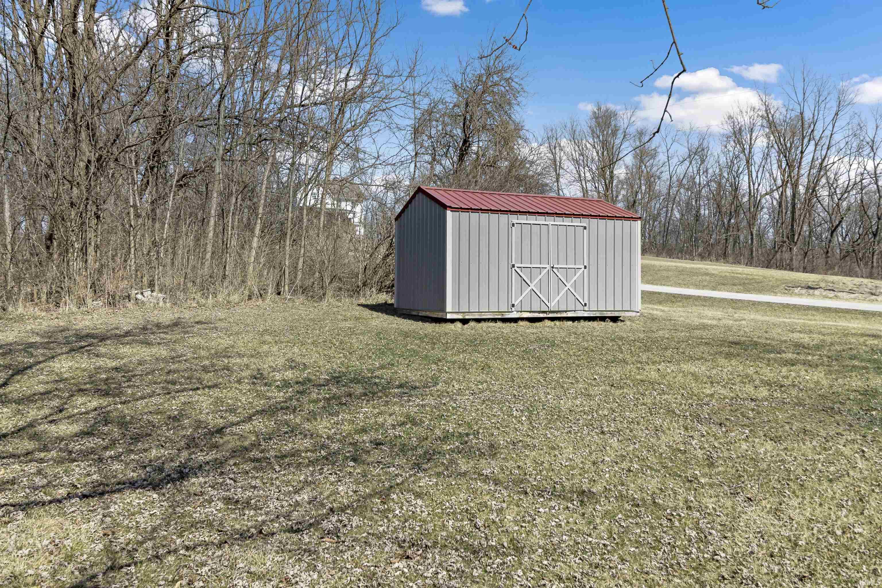 1715 East Bocock Road Marion, IN 46952 - Photo 20 of 25 Gallery Image 20