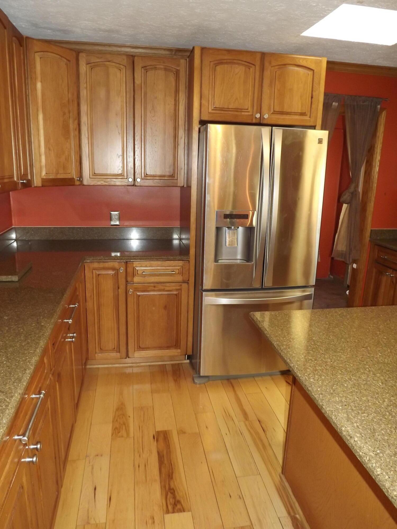 301 Petersburg Road Columbus, OH 43207 - Photo 8 of 24 DSCF7196