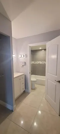 $150,000 | 3760 Inverrary Drive, Unit 3N, Lauderhill, FL 33319