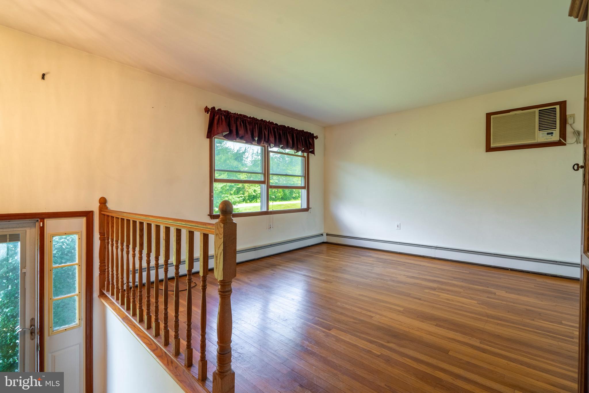 3211 Hillegass Road Pennsburg, PA 18073 - Photo 4 of 40