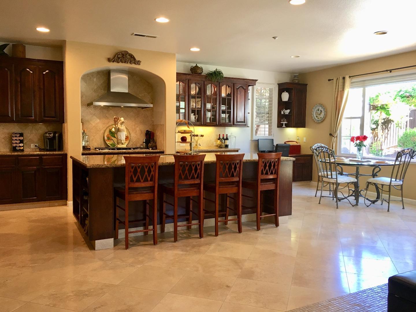 7512 Strath Place Gilroy, CA 95020 - Photo 26 of 33 Gallery Image 26
