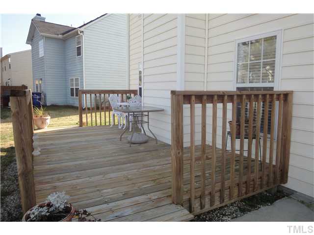 4621 Drewbridge Way Raleigh, NC 27604 - Photo 22 of 25 Enjoy entertaining on this nice size deck.