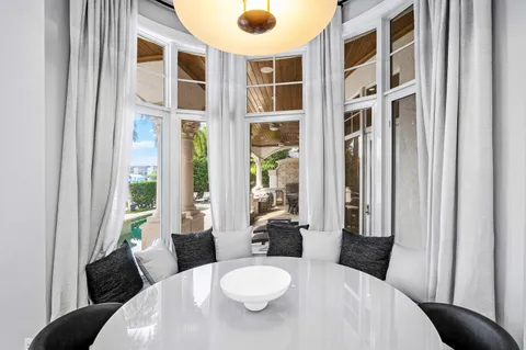 $9,975,000 | 4216 Intracoastal Drive, Highland Beach, FL 33487