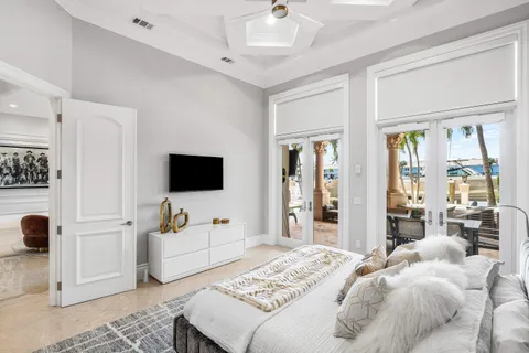 $9,975,000 | 4216 Intracoastal Drive, Highland Beach, FL 33487