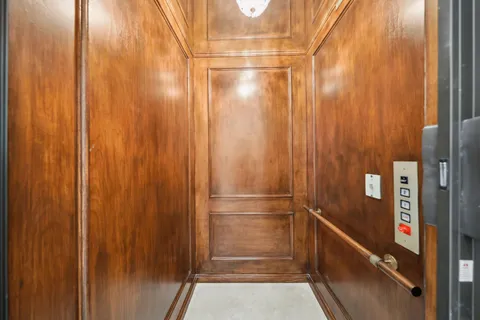 $9,975,000 | 4216 Intracoastal Drive, Highland Beach, FL 33487