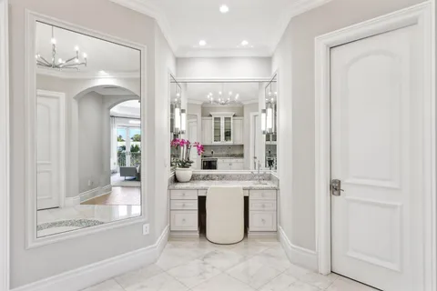 $9,975,000 | 4216 Intracoastal Drive, Highland Beach, FL 33487