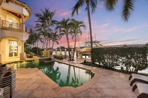 $9,975,000 | 4216 Intracoastal Drive, Highland Beach, FL 33487