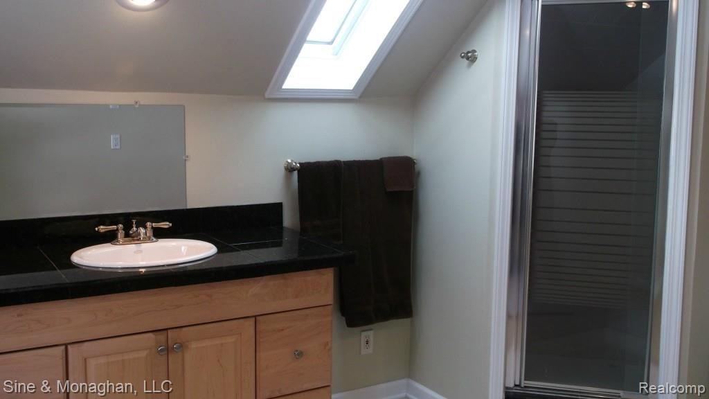 49698 Shelby Road Utica, MI 48317 - Photo 18 of 24 17.jpg