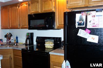 845 Pembroke Road Bethlehem, PA 18018 - Photo 3 of 5 Gallery Image 3