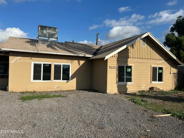 $2,199 | 2922 West Granada Road, Phoenix, AZ 85009