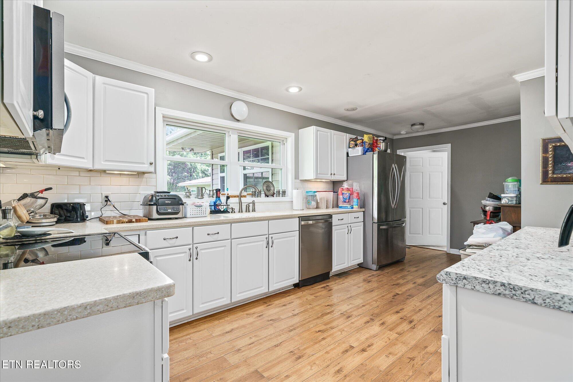 3710 Lantana Road Crossville, TN 38572 - Photo 8 of 36 Kitchen