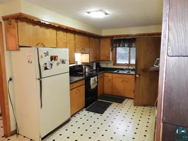 $374,900 | 19020 Highway 2, Mason, WI 54856