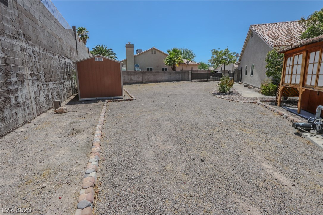 108 Ringlore Road Henderson, NV 89015 - Photo 3 of 29 Gallery Image 3