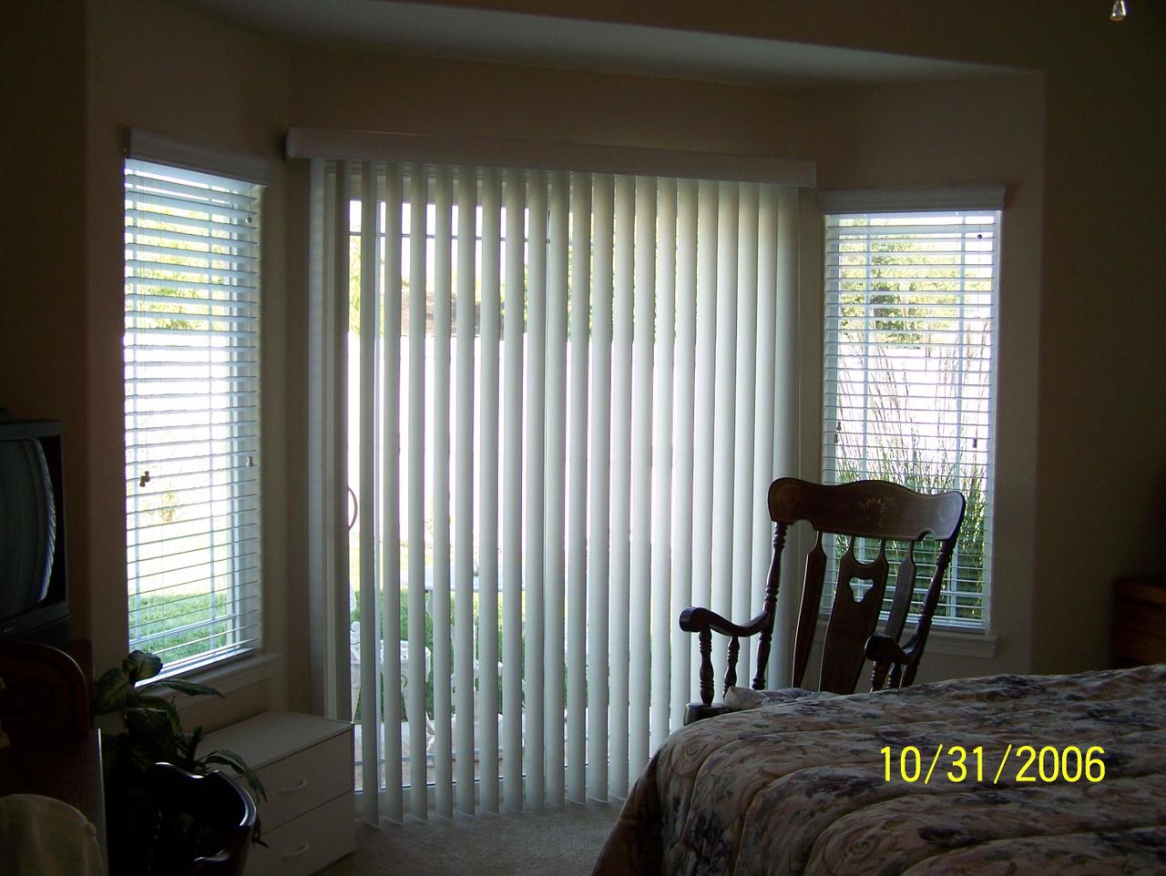 2354 Suzette Avenue Redding, CA 96002 - Photo 8 of 14 a view of a livingroom with furniture and a window