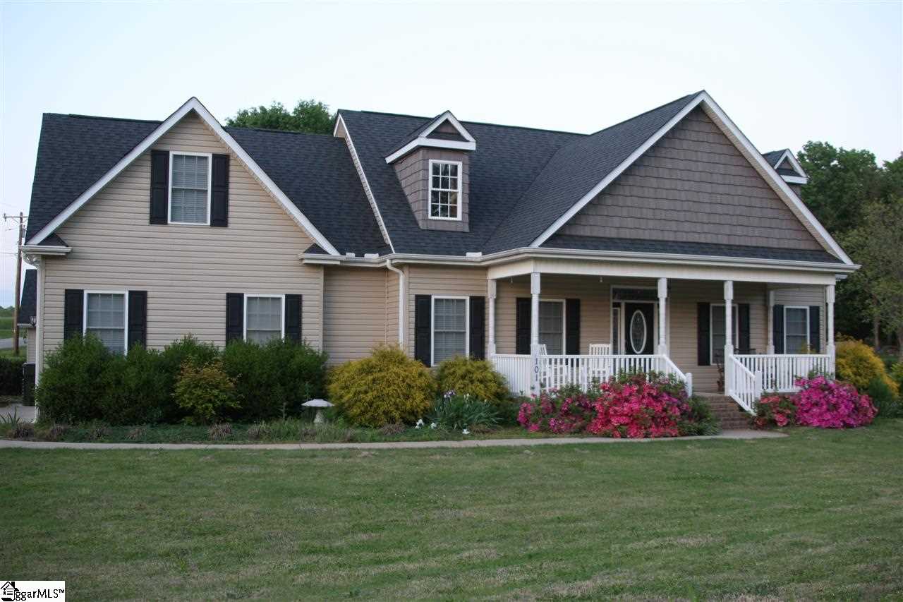 101 Old Locust Hill Road Taylors, SC 29687 - Photo 1 of 25 Gallery Image 1