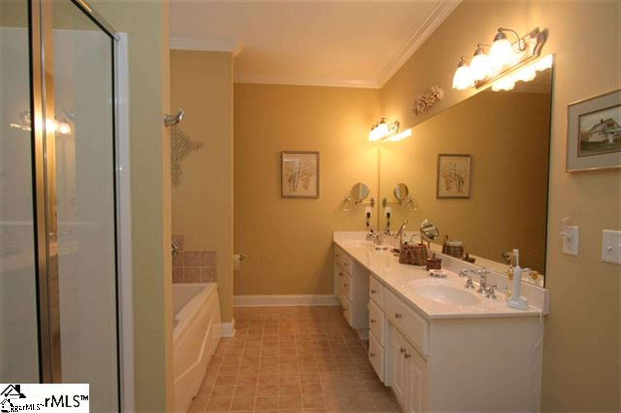 101 Old Locust Hill Road Taylors, SC 29687 - Photo 13 of 25 Gallery Image 13