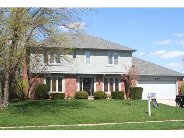816 Bennett Road Carmel, IN 46032 - Photo 1 of 12 Gallery Image 1