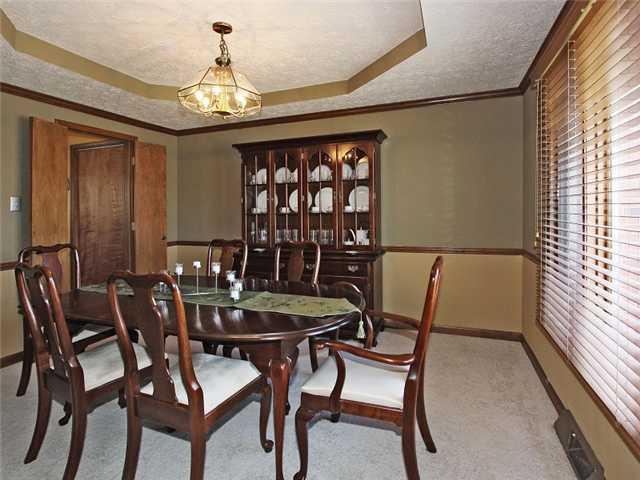 816 Bennett Road Carmel, IN 46032 - Photo 3 of 12 Gallery Image 3