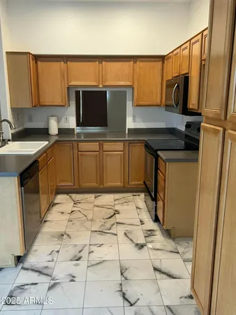 $2,650 | 15761 North 77th Avenue, Peoria, AZ 85382