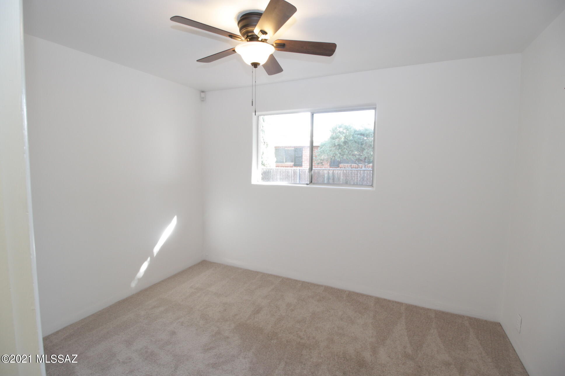 3901 East Lind Road Tucson, AZ 85712 - Photo 9 of 31 Gallery Image 9