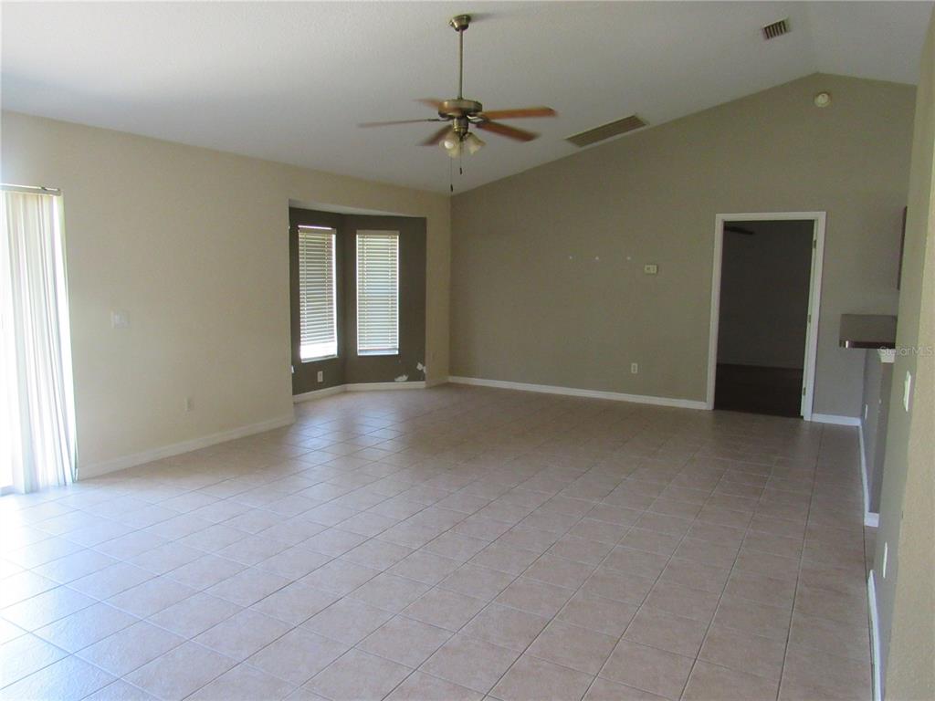 7052 Southwest 131st Loop Ocala, FL 34473 - Photo 4 of 18