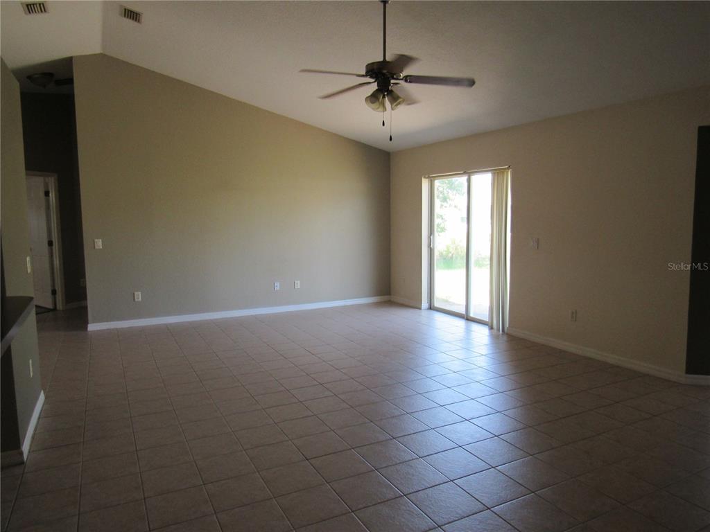 7052 Southwest 131st Loop Ocala, FL 34473 - Photo 5 of 18