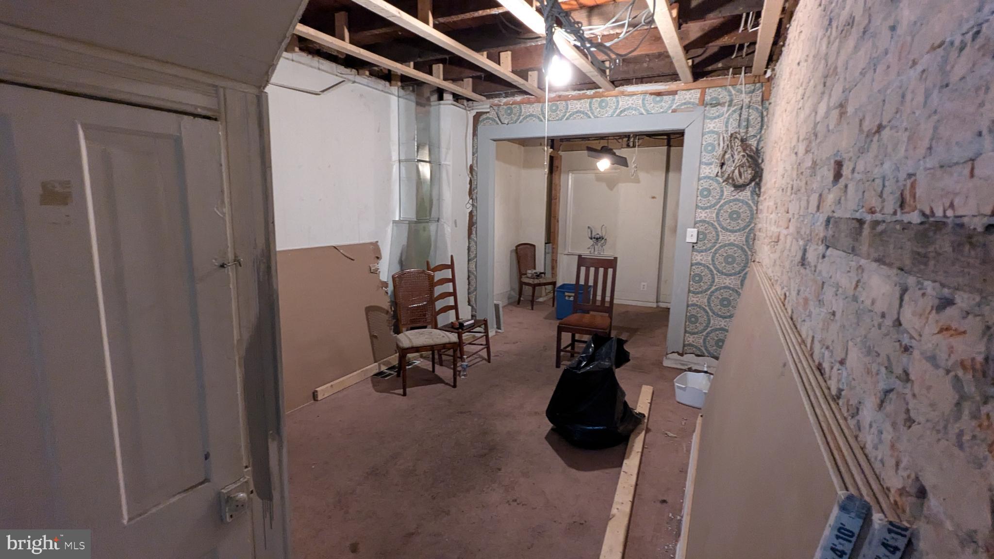 1439 Washington Boulevard Baltimore, MD 21230 - Photo 4 of 28