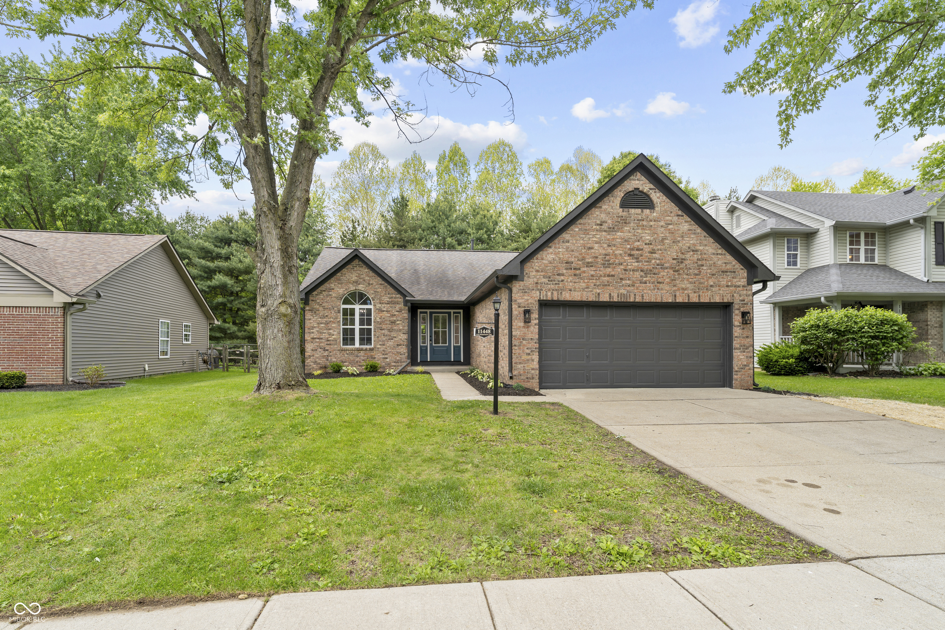 11448 Wilderness Trail Fishers, IN 46038 - Photo 4 of 44