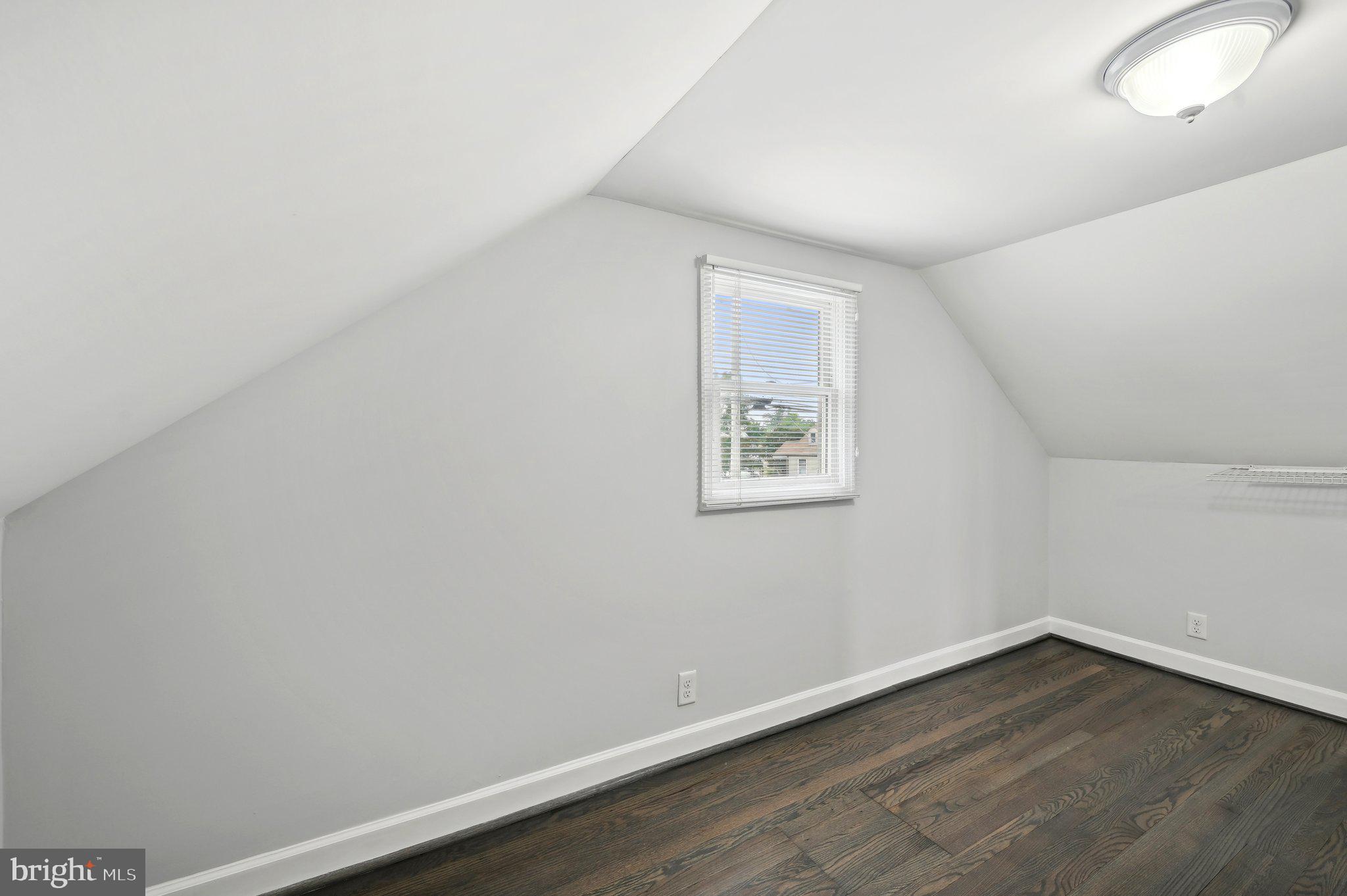 8136 Cornwall Road Dundalk, MD 21222 - Photo 32 of 39