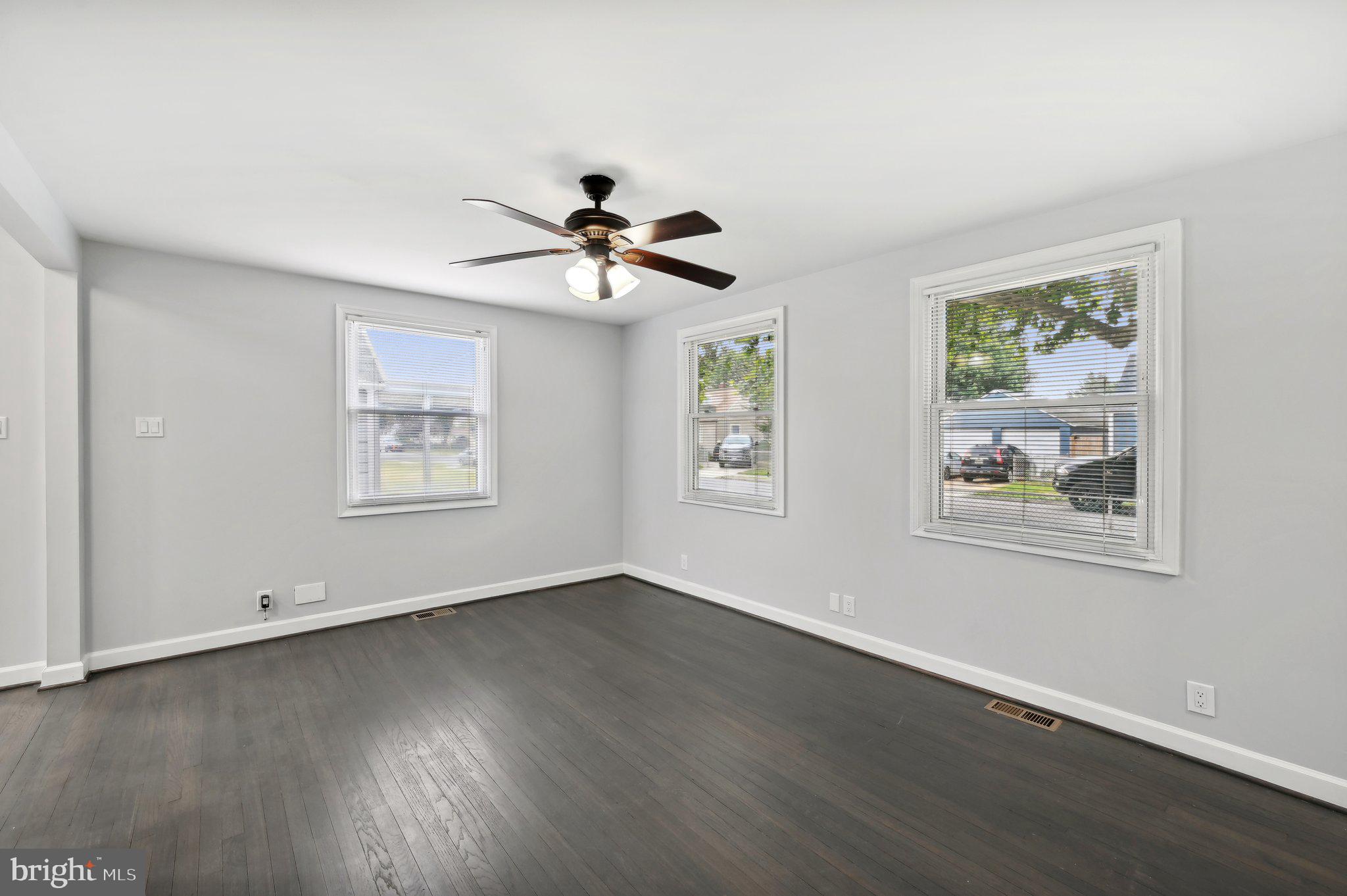 8136 Cornwall Road Dundalk, MD 21222 - Photo 8 of 39