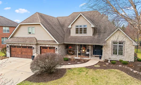 $699,900 | 135 Sonoma Road, New Lenox, IL 60451