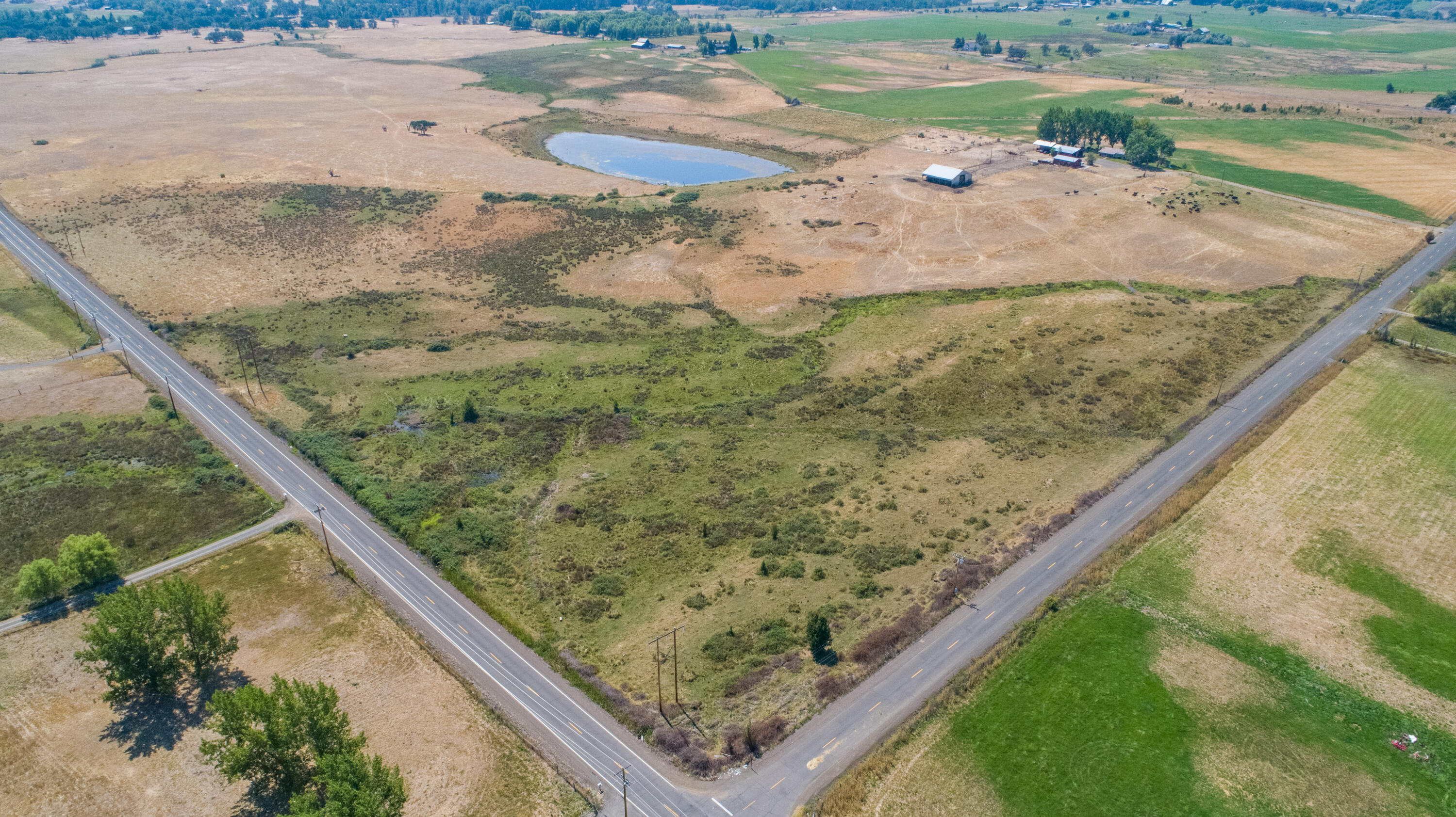 3760 Alta Vista Road Eagle Point, OR 97524 - Photo 63 of 74 DJI_0726