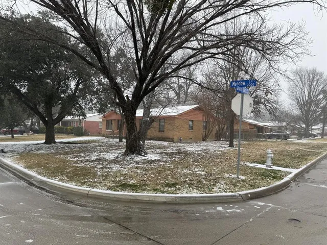 $170,000 | 1921 Meadow Lane, Arlington, TX 76010