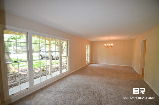 4263 Panorama Boulevard West Mobile, AL 36609 - Photo 3 of 19
