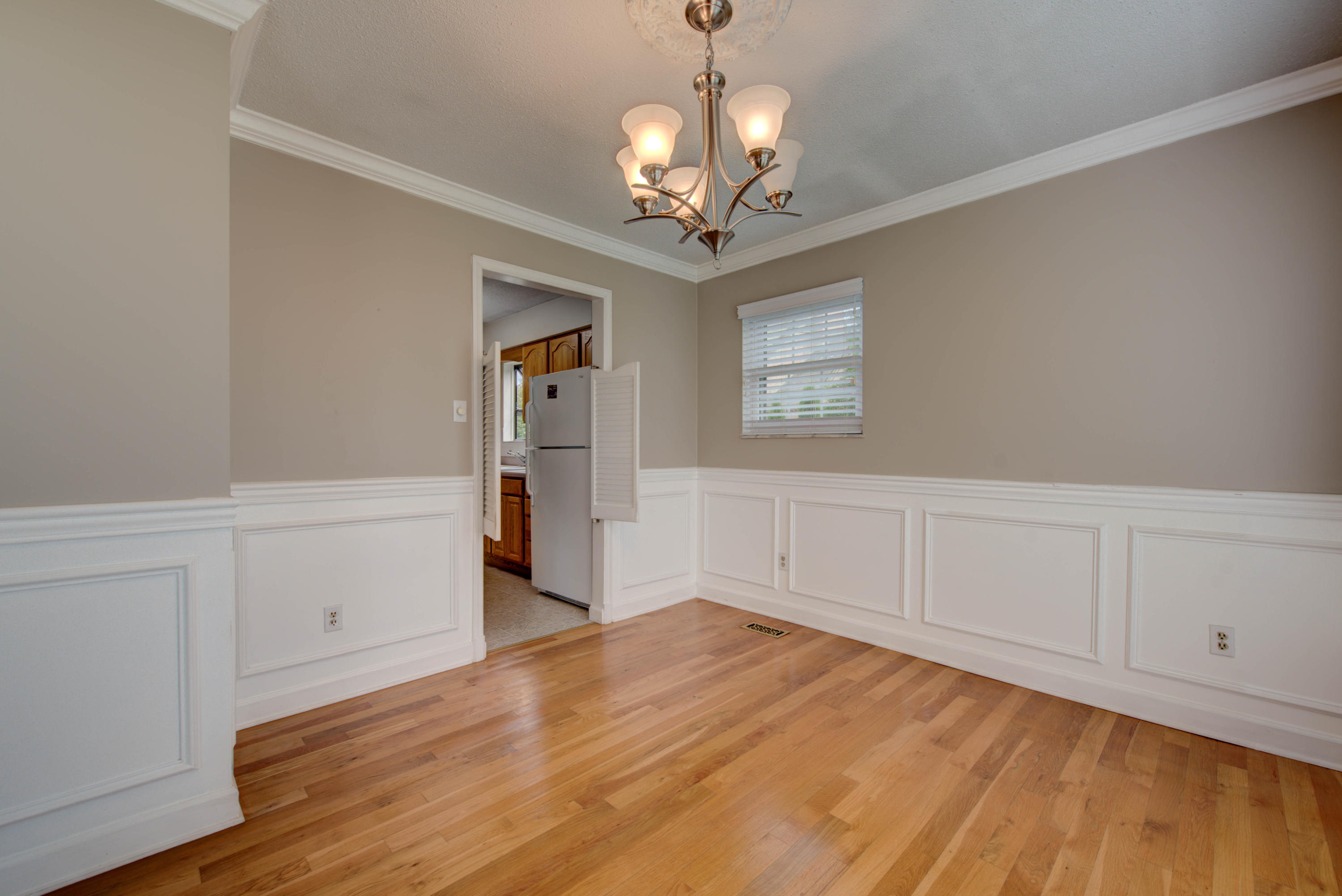 102 Carson Lane Oak Ridge, TN 37830 - Photo 14 of 36 Dining Room-Off Kitchen