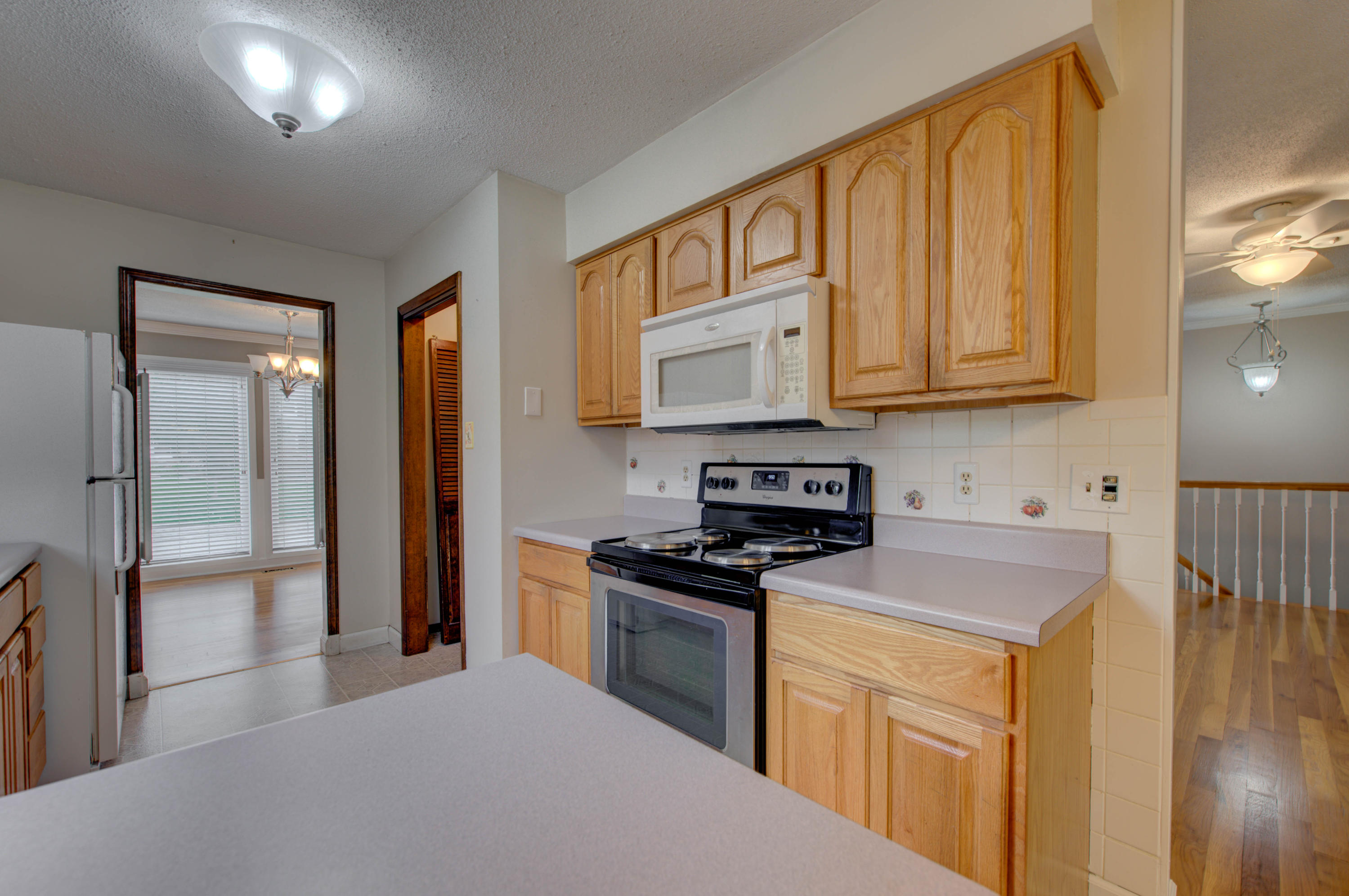 102 Carson Lane Oak Ridge, TN 37830 - Photo 17 of 36 Kitchen