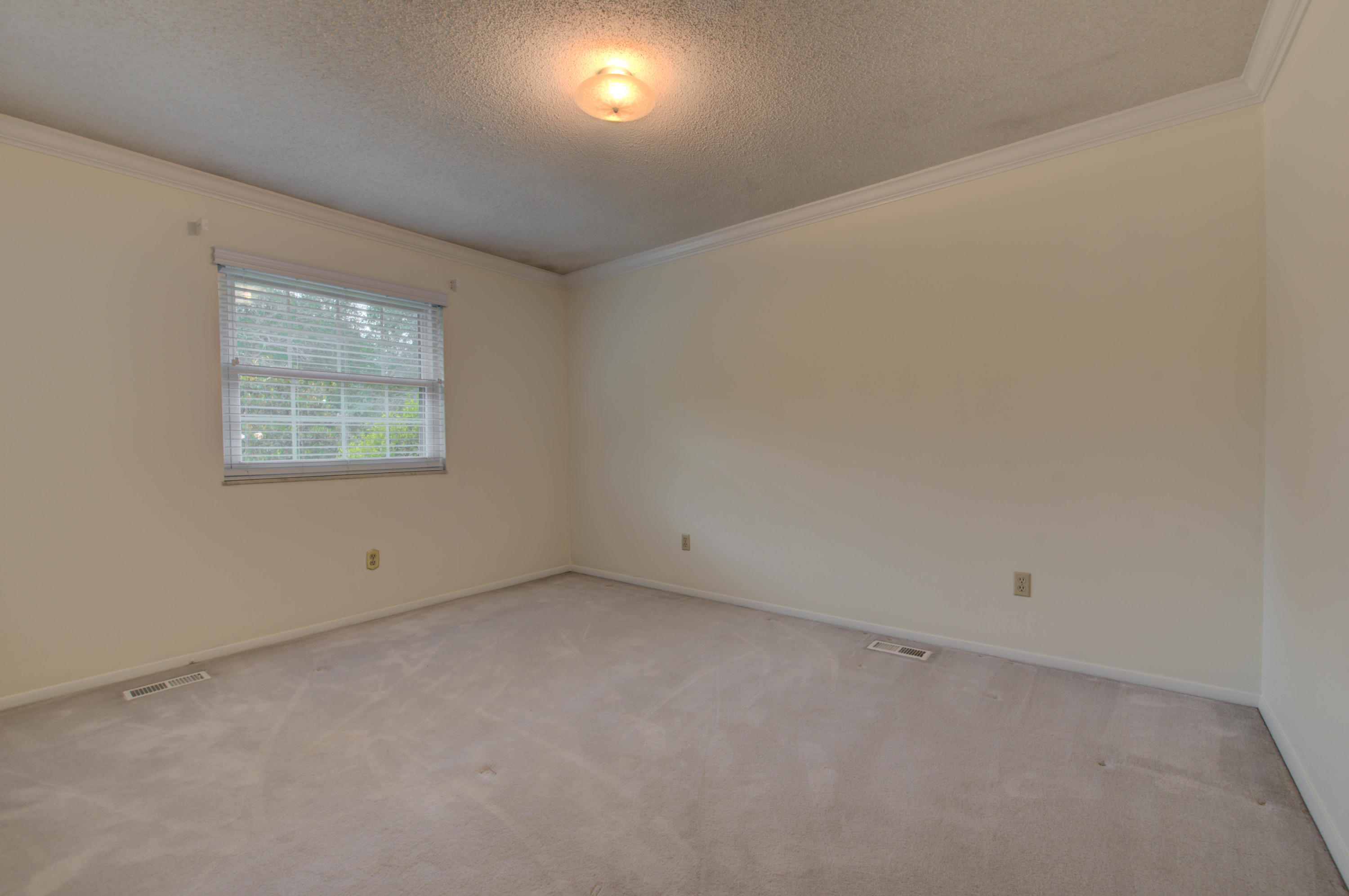 102 Carson Lane Oak Ridge, TN 37830 - Photo 27 of 36 Bedroom 2