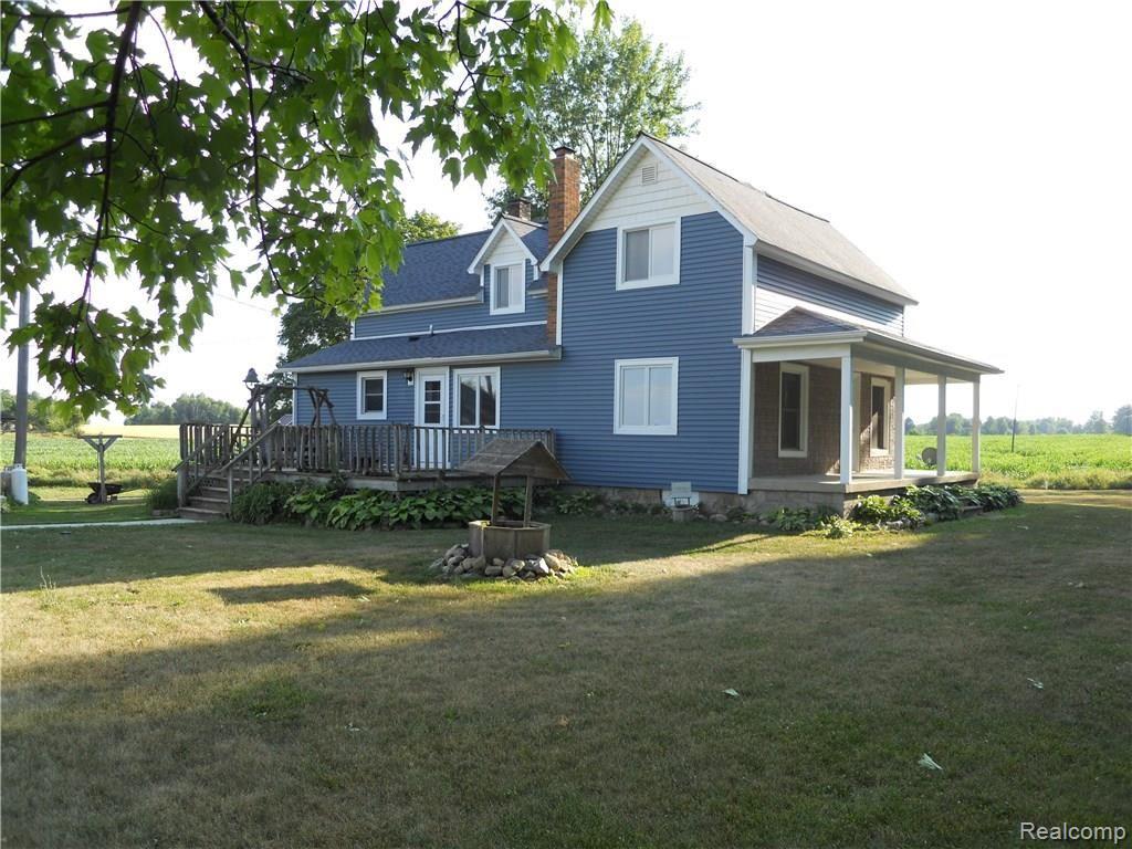 1087 West Murphy Lake Road Fostoria, MI 48435 - Photo 4 of 26 DSCN1045.JPG