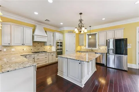 $644,000 | 230 26th Street, New Orleans, LA 70124