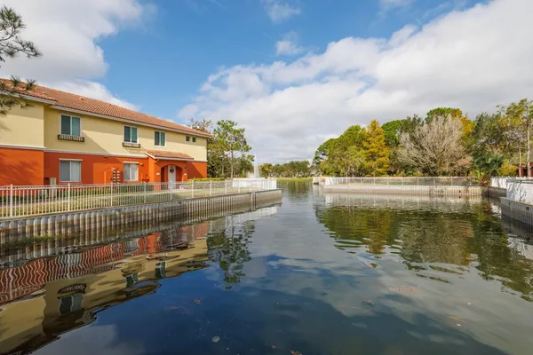 $329,000 | 55 Southeast Palermo, Unit 105, Stuart, FL 34994