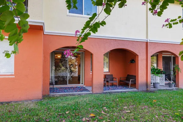 $329,000 | 55 Southeast Palermo, Unit 105, Stuart, FL 34994