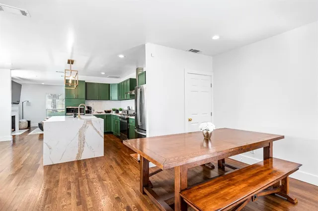 $855,000 | 6326 Lakeshore Drive, Dallas, TX 75214